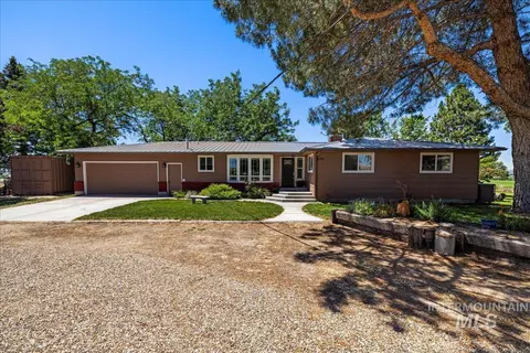 3175 1st Ln E, Parma, ID 83660 photo 1