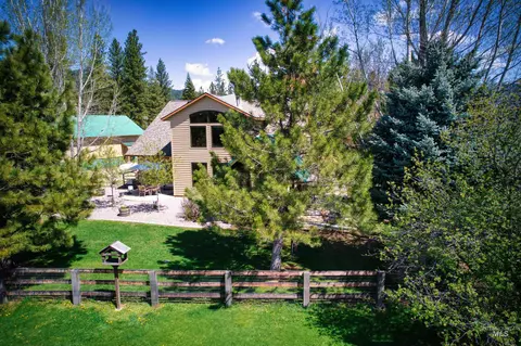 15 Skyline Ln, Garden Valley, ID 83622