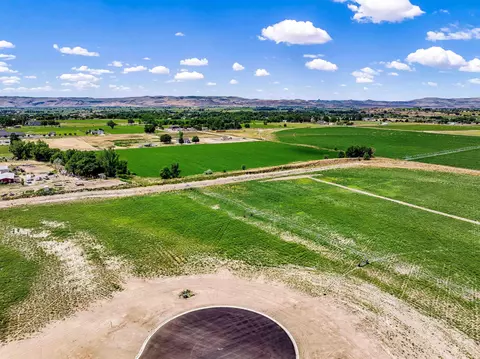 26559 Lothbrook Ln, Wilder, ID 83676