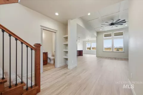 Entry Way - 7800 W Flathead Lake St, Eagle, ID 83616 photo 4 of 6