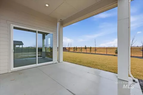 Exterior - 7800 W Flathead Lake St, Eagle, ID 83616 photo 1 of 1