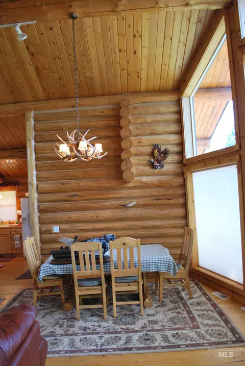 Dining - 4975 Middle Rd, Lenore, ID 83541 photo 1 of 1