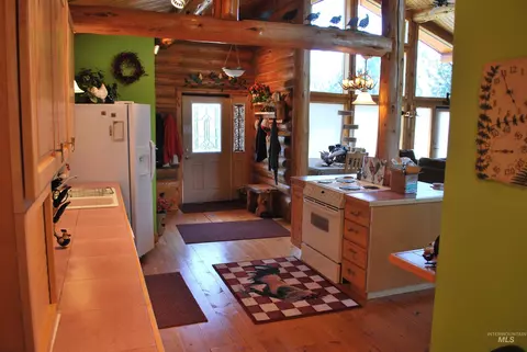 Kitchen - 4975 Middle Rd, Lenore, ID 83541 photo 1 of 1
