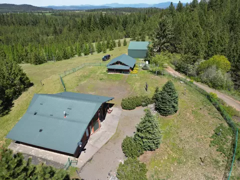 Exterior - 4975 Middle Rd, Lenore, ID 83541 photo 9 of 18