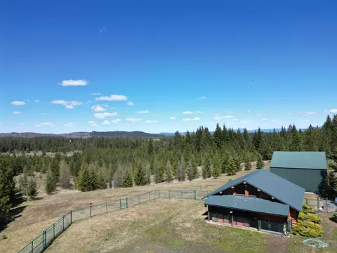Exterior - 4975 Middle Rd, Lenore, ID 83541 photo 12 of 18