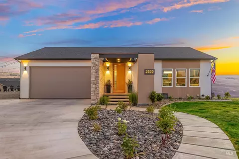 2222 Deer Pointe Dr, Clarkston, WA 99403