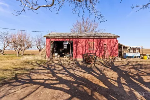 Exterior - 3918 E 3600 N, Hansen, ID 83334 photo 9 of 11