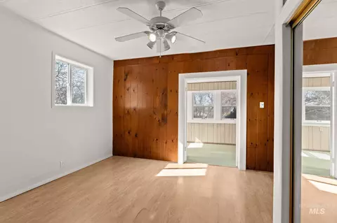 Bedroom - 3918 E 3600 N, Hansen, ID 83334 photo 1 of 2