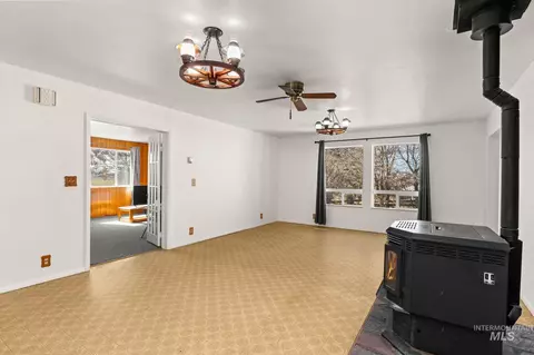 Living - 3918 E 3600 N, Hansen, ID 83334 photo 1 of 1