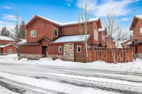 609 Blue Water Cir, Mccall, ID 83638