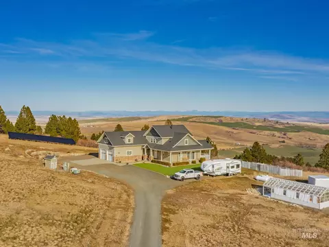 659 Reservation Line Rd, Cottonwood, ID 83522
