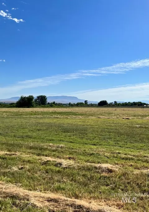 2670 Berglund Rd, Emmett, ID 83617