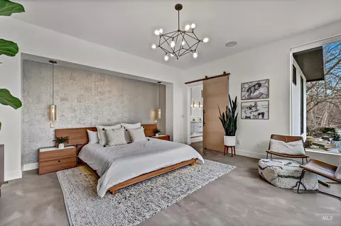 Bedroom - 348 E Riversedge Dr, Eagle, ID 83616 photo 1 of 5