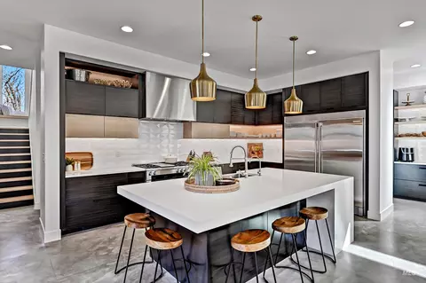 Kitchen - 348 E Riversedge Dr, Eagle, ID 83616 photo 2 of 4