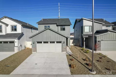 6751 W Redwood Creek Dr, Meridian, ID 83646