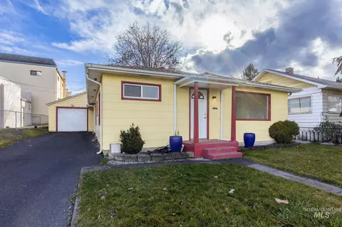 2012 8th Ave, Lewiston, ID 83501