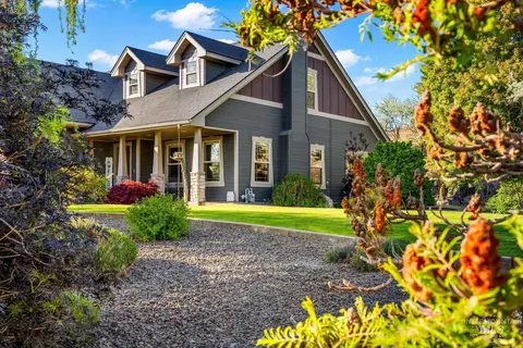 2140 Valley View Dr, Weiser, ID 83672