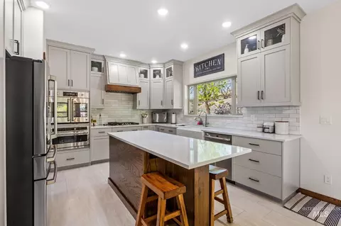Kitchen - 2140 Valley View Dr, Weiser, ID 83672 photo 1 of 6