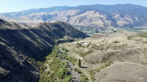 252 Wingfield Ln, White Bird, ID 83554