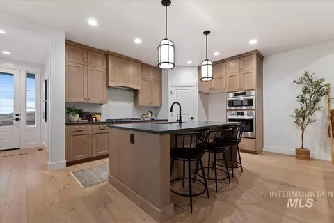 6408 N Barholm Ln, Eagle, ID 83616 photo 9