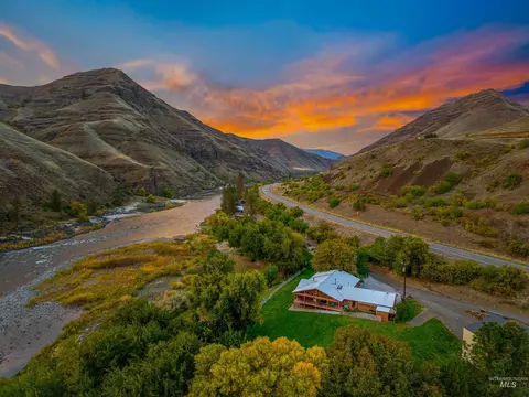 13706 Hwy 95 S, White Bird, ID 83554