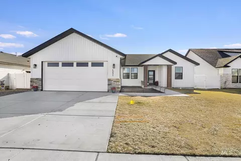 1231 Frank Henry Rd, Twin Falls, ID 83301