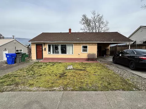 2613 9th Ave, Lewiston, ID 83501