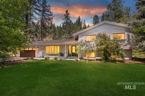 14 Cougar Ln, Boise, ID 83716