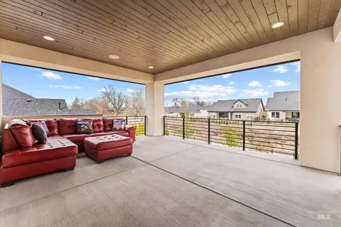 Exterior - 7040 W Founders St, Eagle, ID 83616 photo 3 of 9