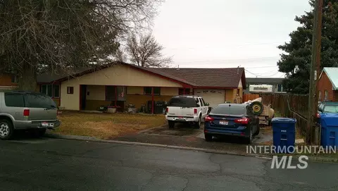 1205 Lawndale Dr, Twin Falls, ID 83301