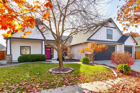2191 W Ditch Creek Dr, Meridian, ID 83646