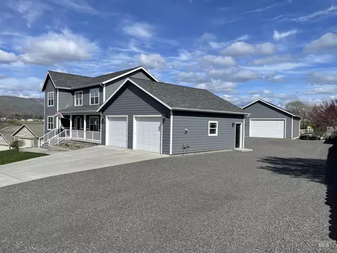 2265 Pitchstone Dr, Clarkston, WA 99403