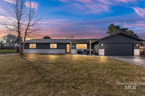 9147 W Wallowa Ct, Boise, ID 83709