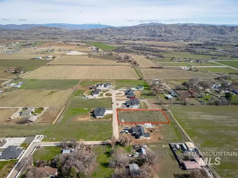 405 Skyview Ln, Emmett, ID 83617