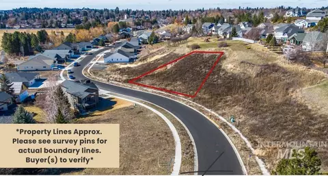 2078 W View Dr, Moscow, ID 83843