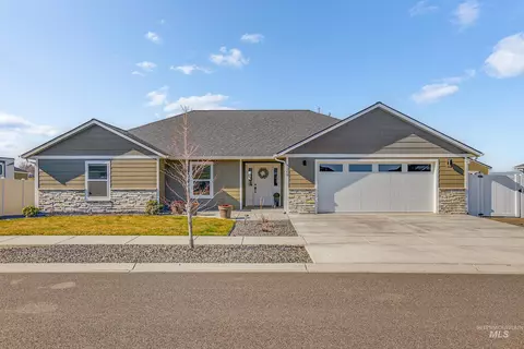 3208 Parkridge Way, Lewiston, ID 83501