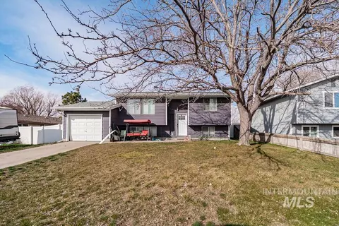 1620 Jade Dr, Pocatello, ID 83202