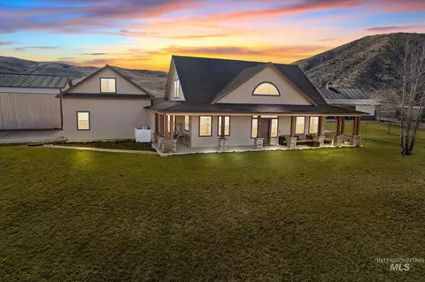 27 Waverly Dr, Horseshoe Bend, ID 83629