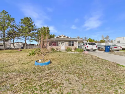 Exterior - 1618 Gingko, Rupert, ID 83350 photo 2 of 3
