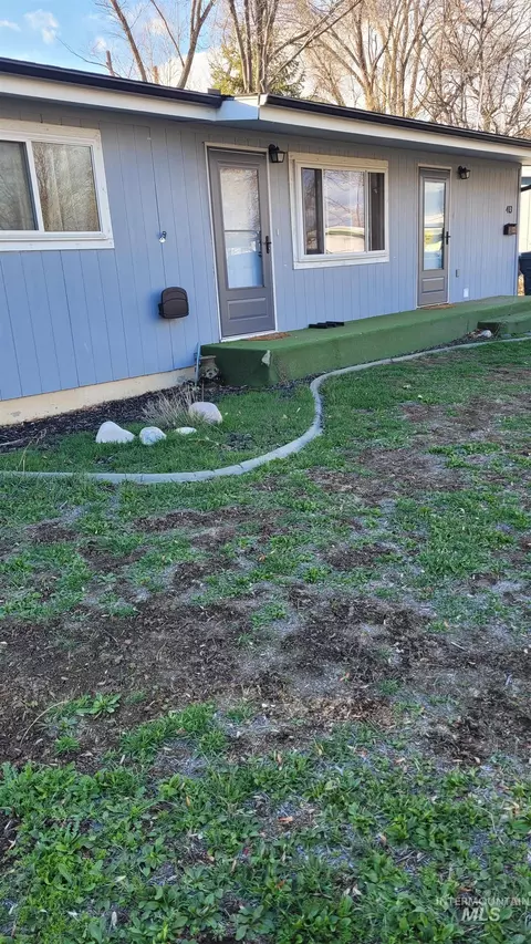 413 N 4th W, Mountain Home, ID 83647