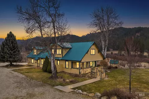 69 River Ranch Rd, Garden Valley, ID 83622