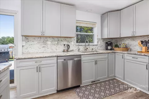 Kitchen - 9412 W Wright St, Boise, ID 83709 photo 6 of 8