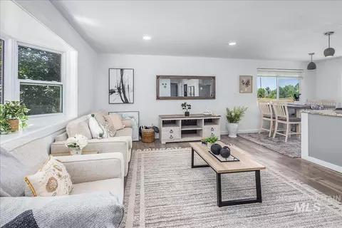 Living - 9412 W Wright St, Boise, ID 83709 photo 3 of 4