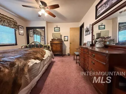 Bedroom - 848 Jonathan Rd, Weiser, ID 83672 photo 3 of 8