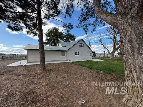 Exterior - 848 Jonathan Rd, Weiser, ID 83672 photo 3 of 12