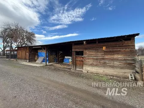 Exterior - 848 Jonathan Rd, Weiser, ID 83672 photo 10 of 12