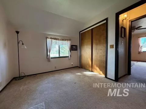 Bedroom - 848 Jonathan Rd, Weiser, ID 83672 photo 4 of 8