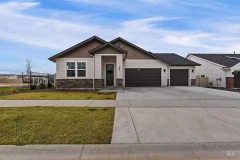 698 N Morning Glory Ave, Eagle, ID 83616
