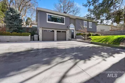 5320 W Hill Rd, Boise, ID 83703
