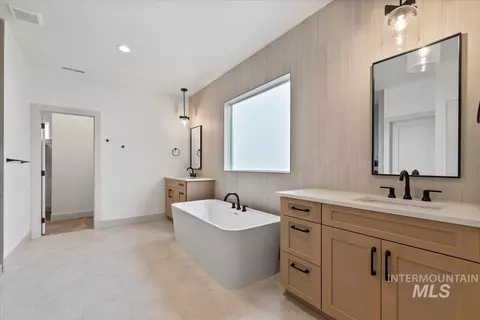 Bath - 6340 W Largo Dr #ALPINE - TBB, Eagle, ID 83646 photo 2 of 4